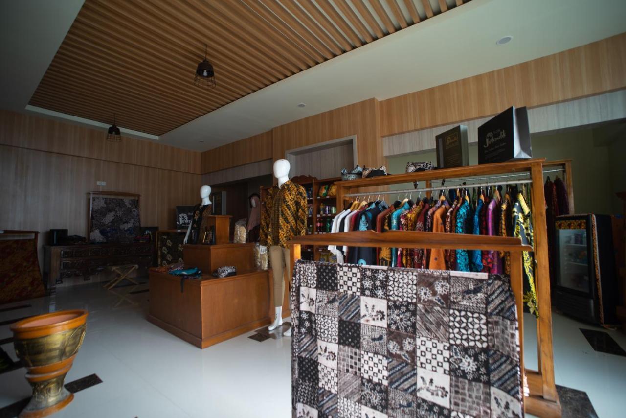 Luminor Hotel Banyuwangi By Wh Εξωτερικό φωτογραφία