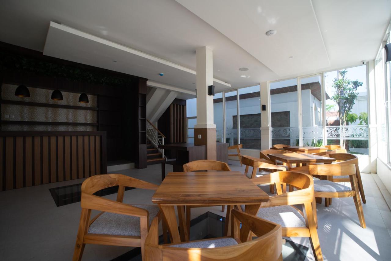 Luminor Hotel Banyuwangi By Wh Εξωτερικό φωτογραφία